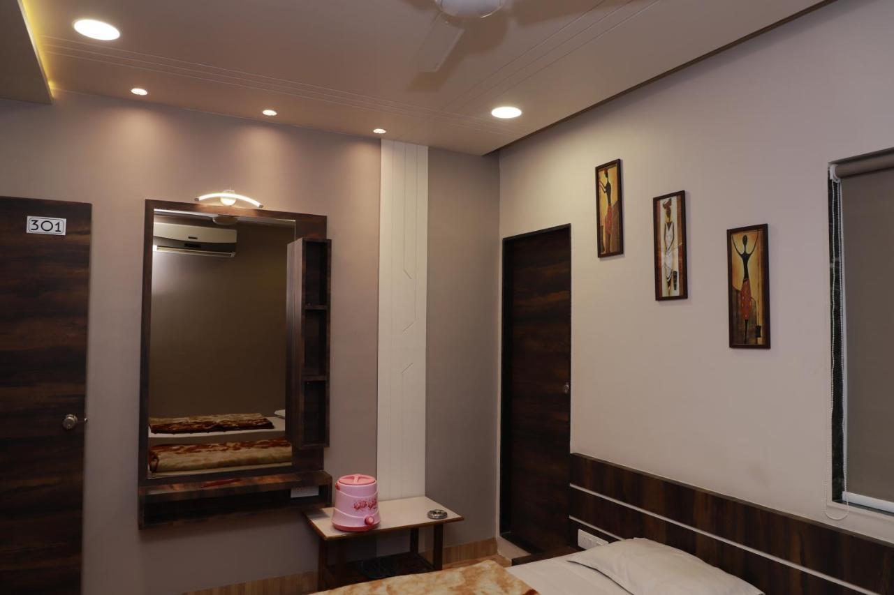 Hotel Darshan Amreli Екстер'єр фото