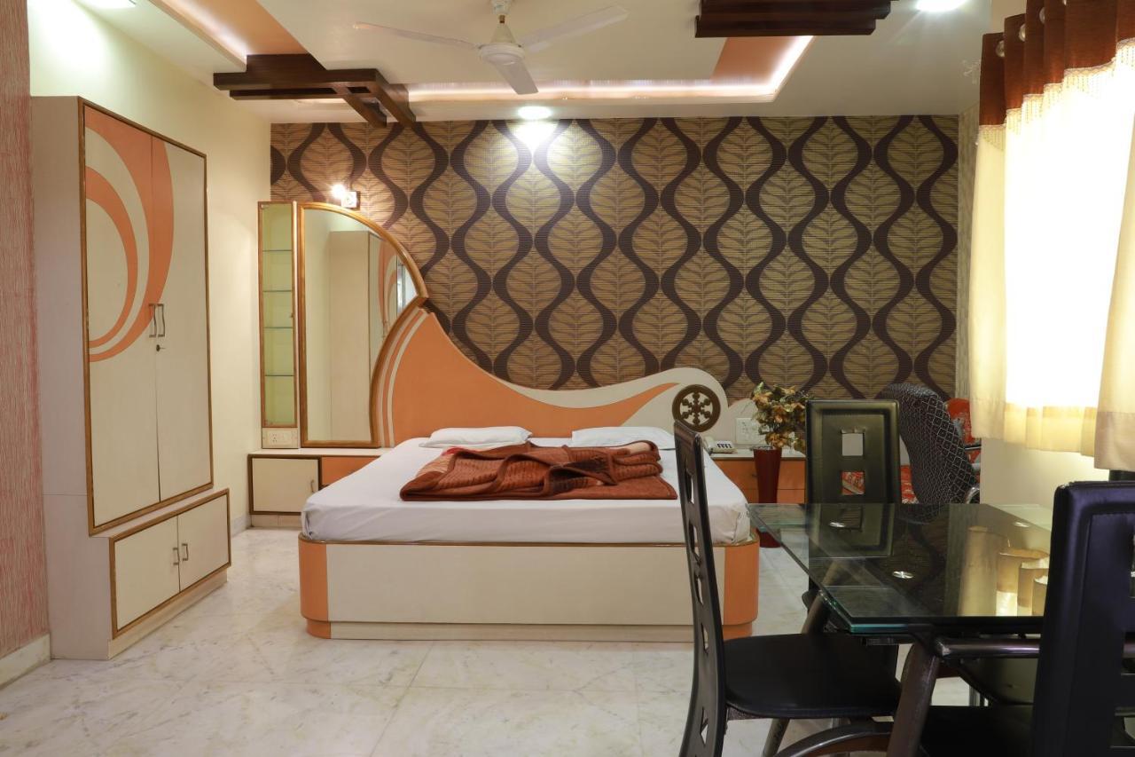 Hotel Darshan Amreli Екстер'єр фото