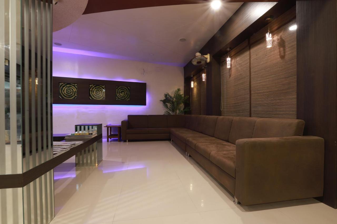 Hotel Darshan Amreli Екстер'єр фото