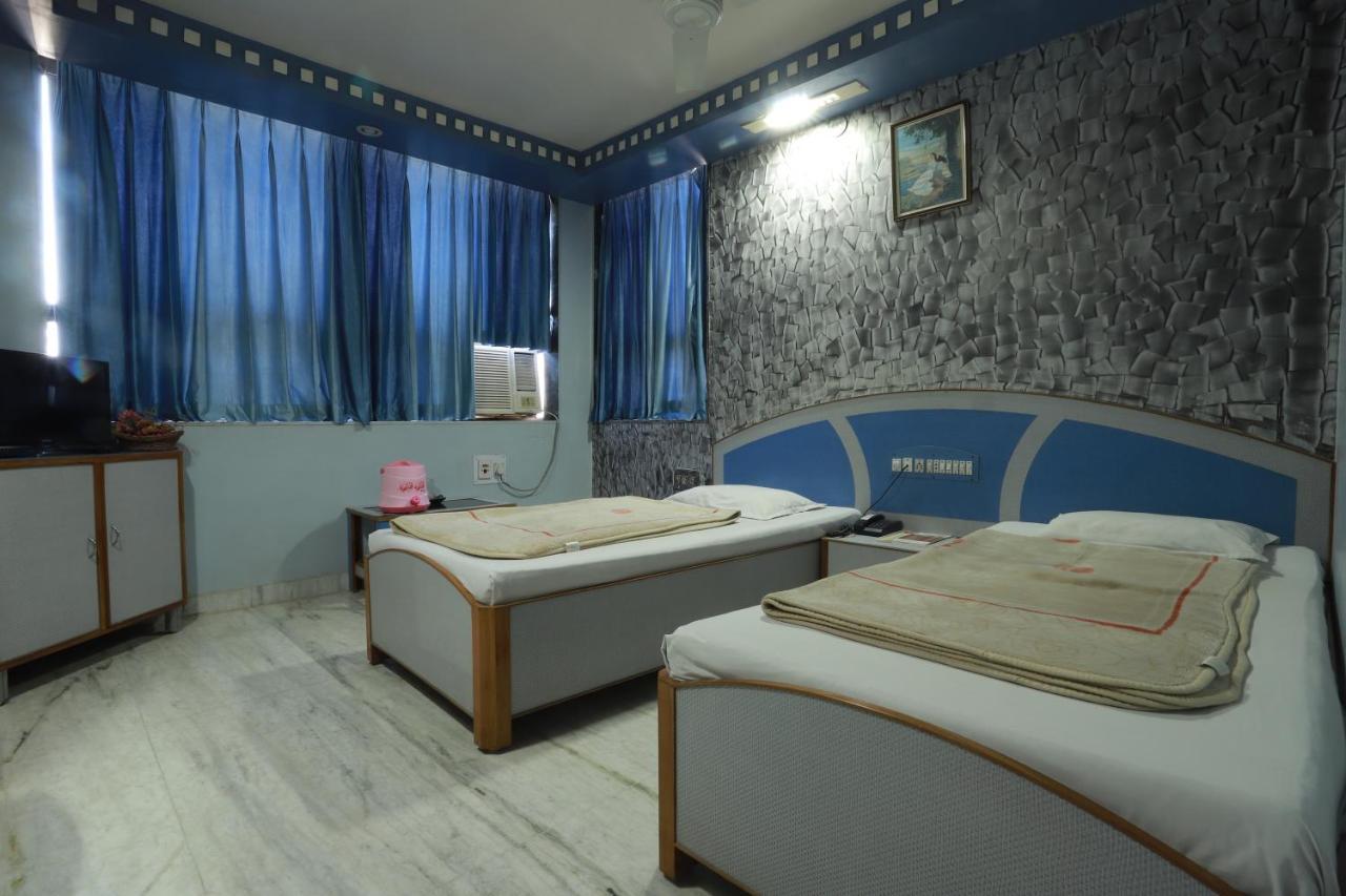 Hotel Darshan Amreli Екстер'єр фото